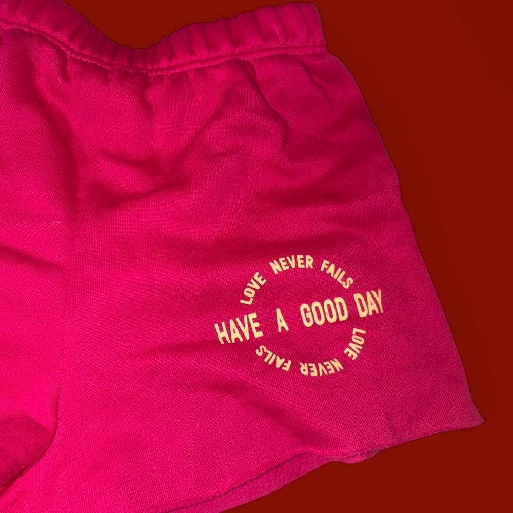 PINK SHORTS - Picture 2 of 4